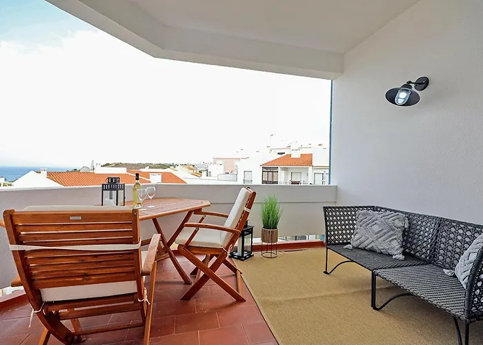 B69 - Village Of Luz Apartment